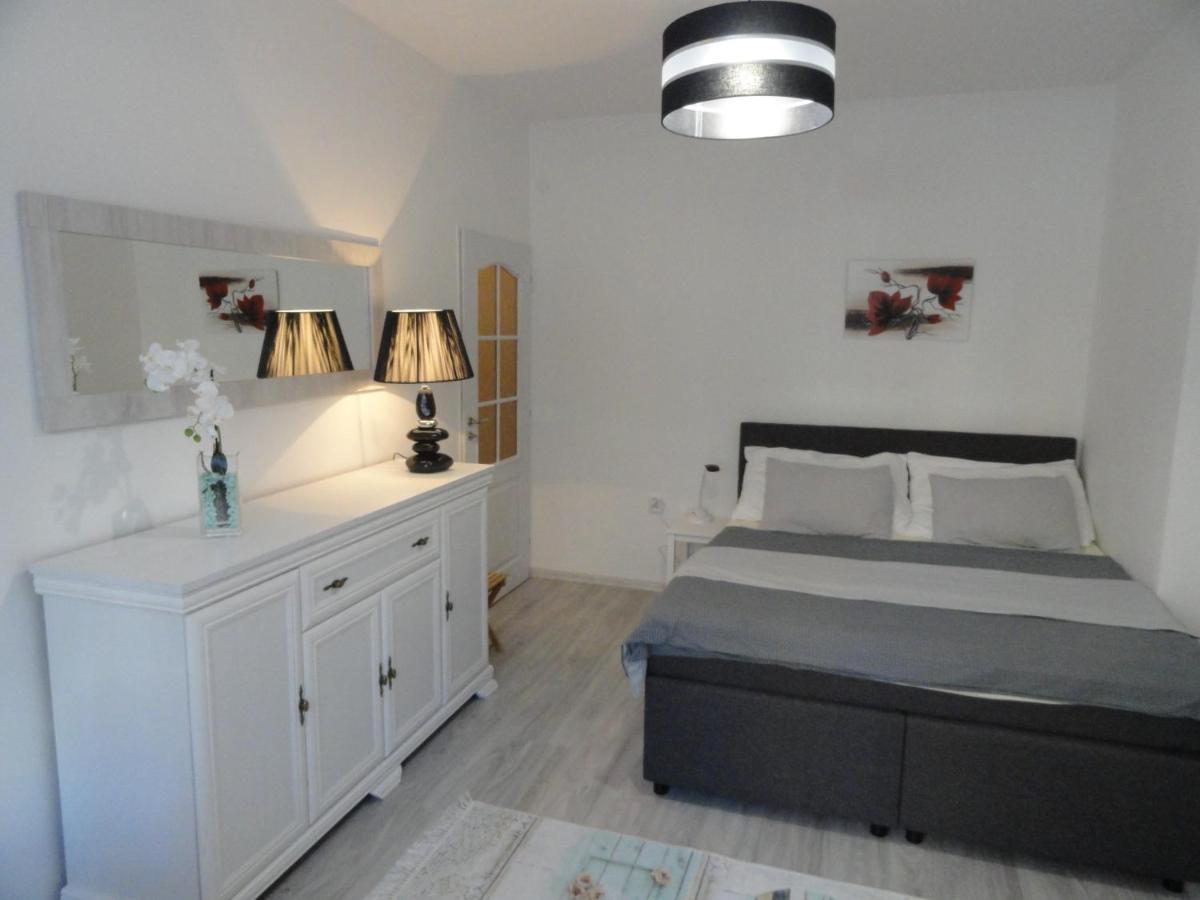 Apartman Sluka ยีเลมนิเซ ภายนอก รูปภาพ