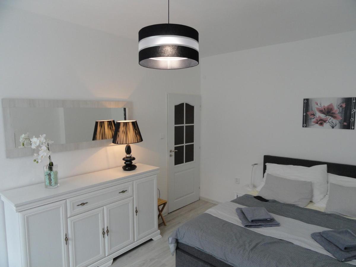 Apartman Sluka ยีเลมนิเซ ภายนอก รูปภาพ